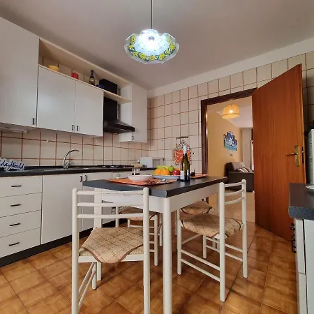 Lo Scorcio Sul Mare By World Apartament